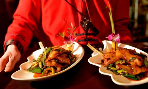 各路資本 殺入 餐飲,是 收割攪局 還是助餐企 乘風破浪